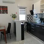 In With Terrace, Air Conditioning, Wifi, Washing Machine 3567-1 Ražanj