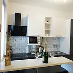 Apartament In With Terrace, Air Conditioning, Wifi, Washing Machine 3567-1 *