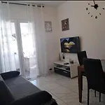 In With Terrace, Air Conditioning, Wifi, Washing Machine 3567-1 Ražanj