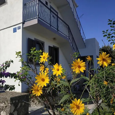 In With Terrace, Air Conditioning, Wifi, Washing Machine 3567-1 Apartament *