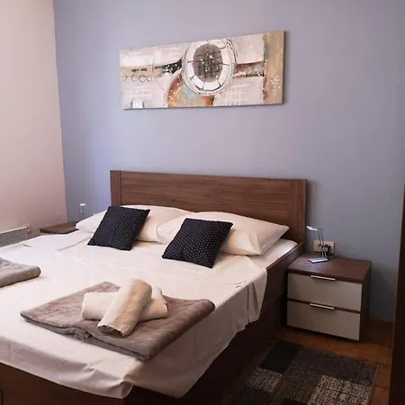Apartamento In With Terrace, Air Conditioning, Wifi, Washing Machine 3567-1 Ražanj