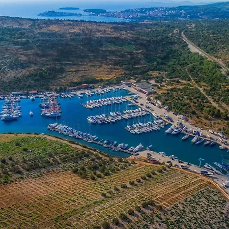 In With Terrace, Air Conditioning, Wifi, Washing Machine 3567-1 *