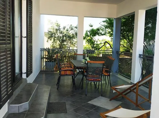 Апартаменты In With Terrace, Air Conditioning, Wifi, Washing Machine 3567-1 Ражань