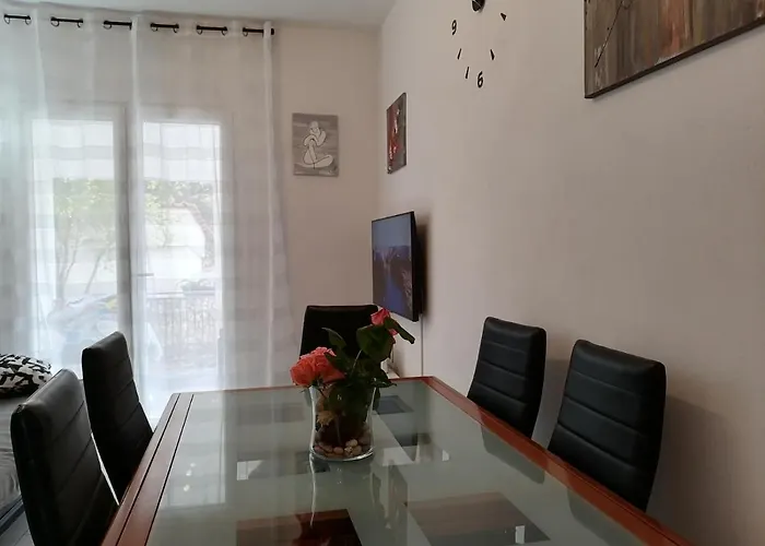 In With Terrace, Air Conditioning, Wifi, Washing Machine 3567-1 Ražanj