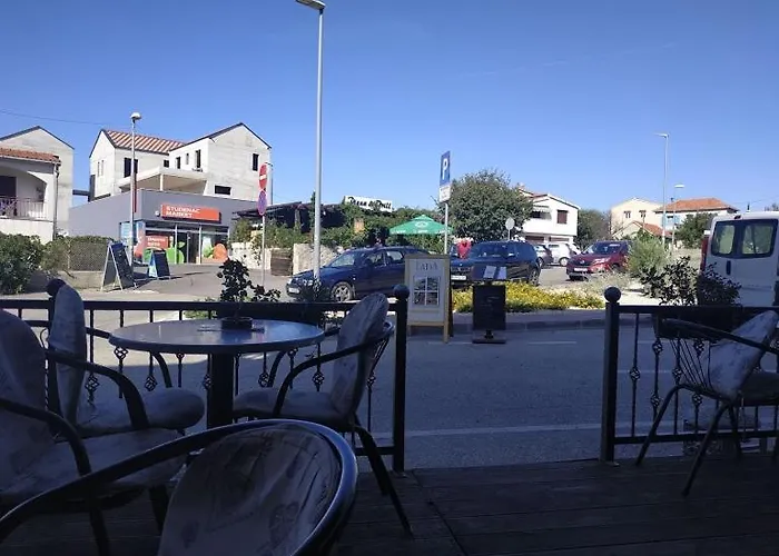 In With Terrace, Air Conditioning, Wifi, Washing Machine 3567-1 Daire Ražanj