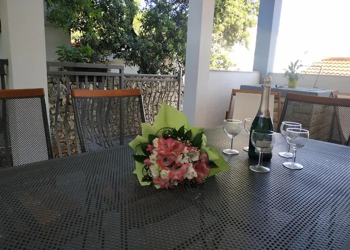 Daire In With Terrace, Air Conditioning, Wifi, Washing Machine 3567-1 *