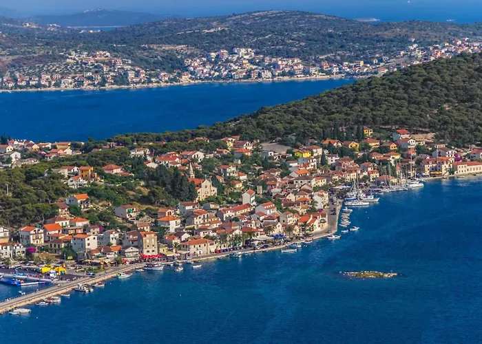 Daire In With Terrace, Air Conditioning, Wifi, Washing Machine 3567-1 *