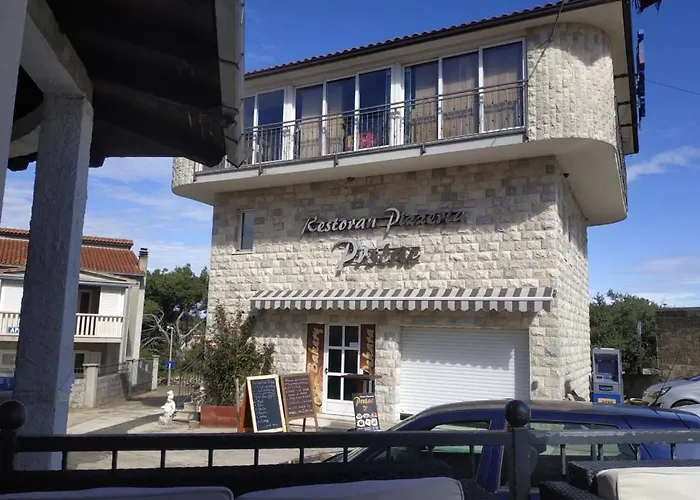 In With Terrace, Air Conditioning, Wifi, Washing Machine 3567-1 Daire Ražanj